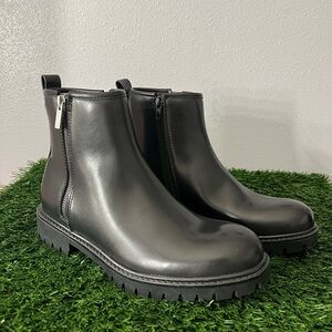 Black Leather Ankle Boots GUESS 7